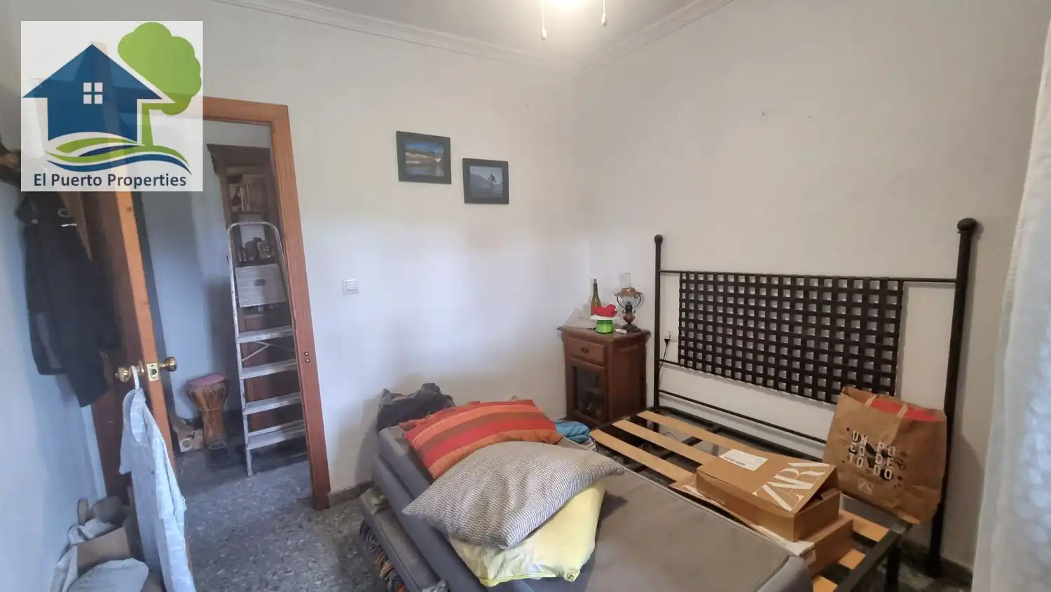 Habitación de Finca rústica en venta en El Puerto de Santa María con Aire acondicionado, Calefacción y Jardín privado
