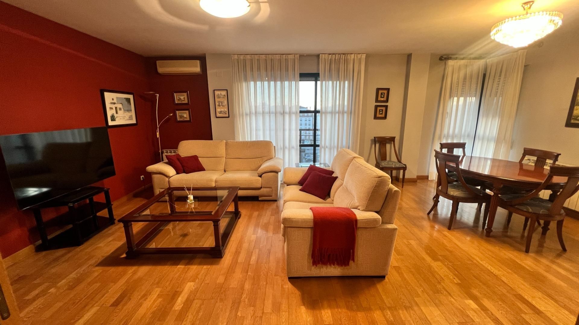 Sala d'estar de Àtic en venda en Castellón de la Plana / Castelló de la Plana amb Aire condicionat, Calefacció i Terrassa