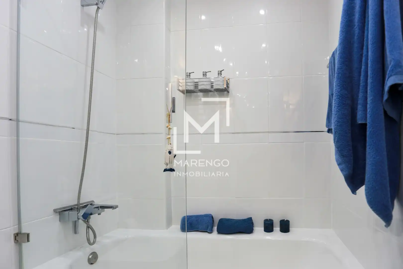 Badezimmer von Wohnung zur Miete in Sitges mit Klimaanlage, Heizung und Parkett