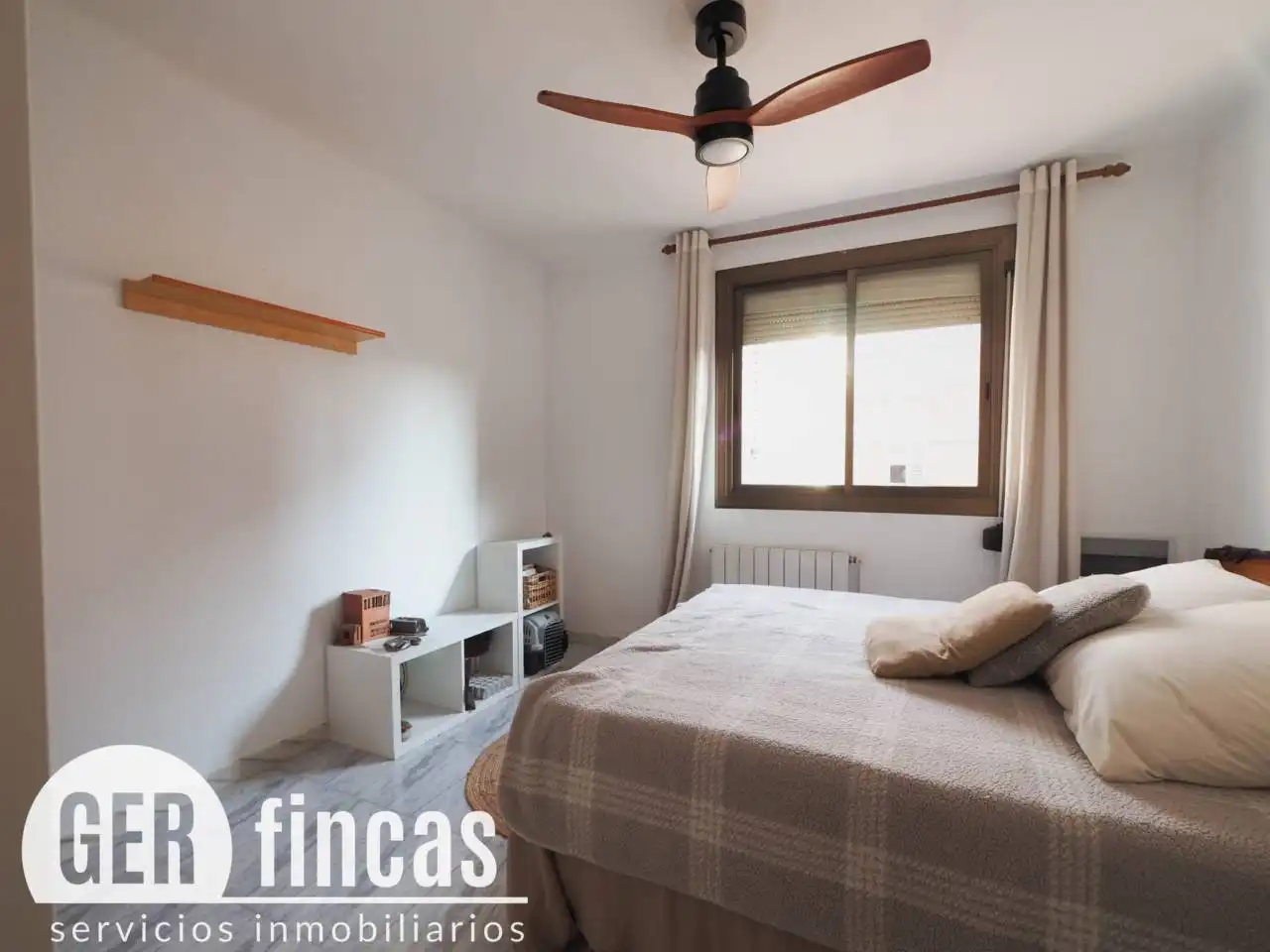 Bedroom of Flat for sale in Sud