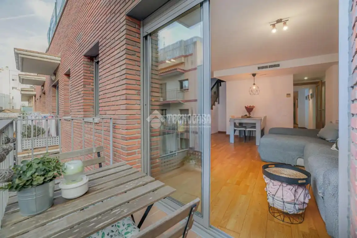 Terrasse von Wohnung zum Verkauf in Sant Boi de Llobregat mit Klimaanlage, Heizung und Terrasse