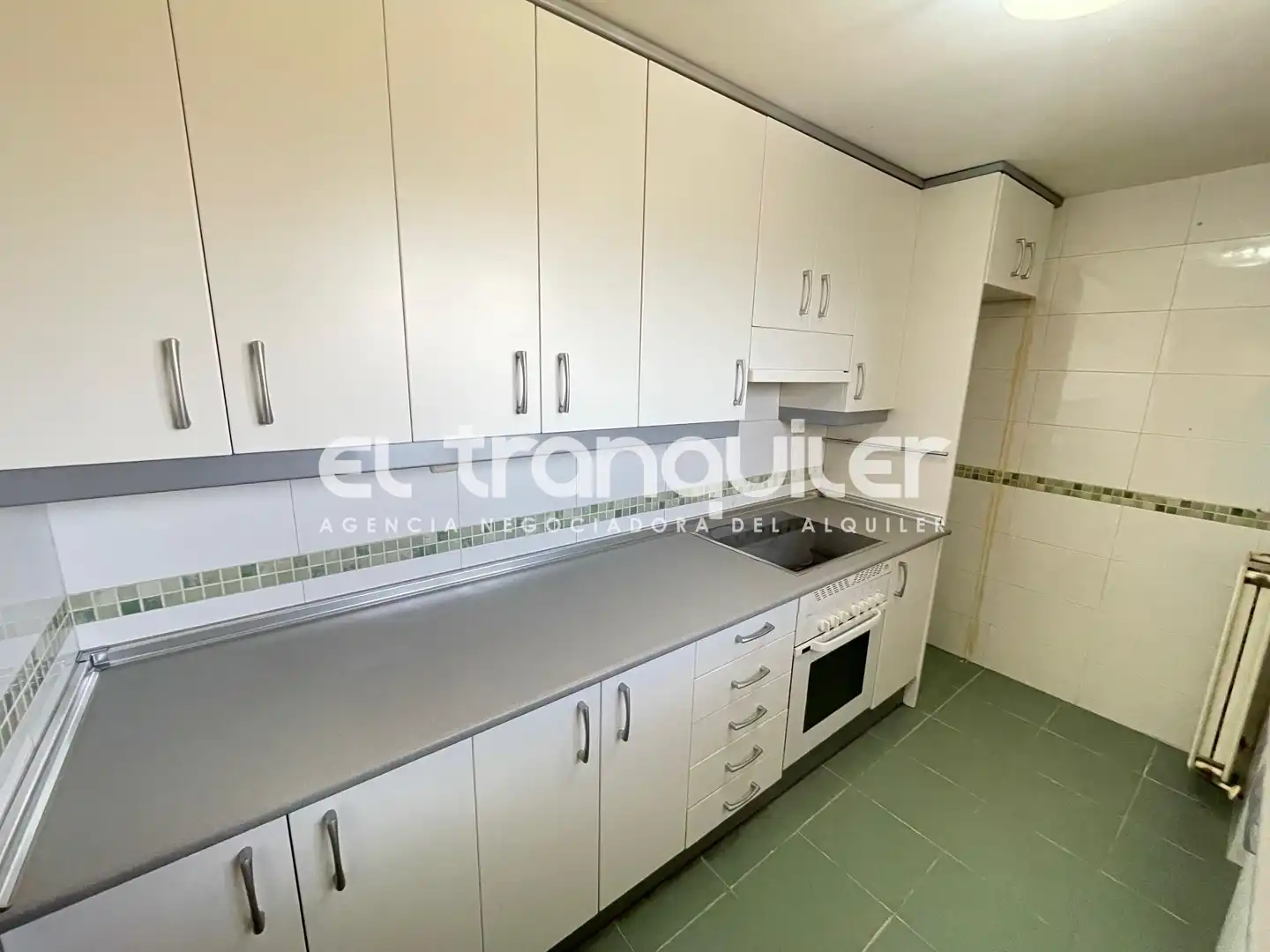 Flat for rent in Calle Francisco Umbral, Rivas Futura