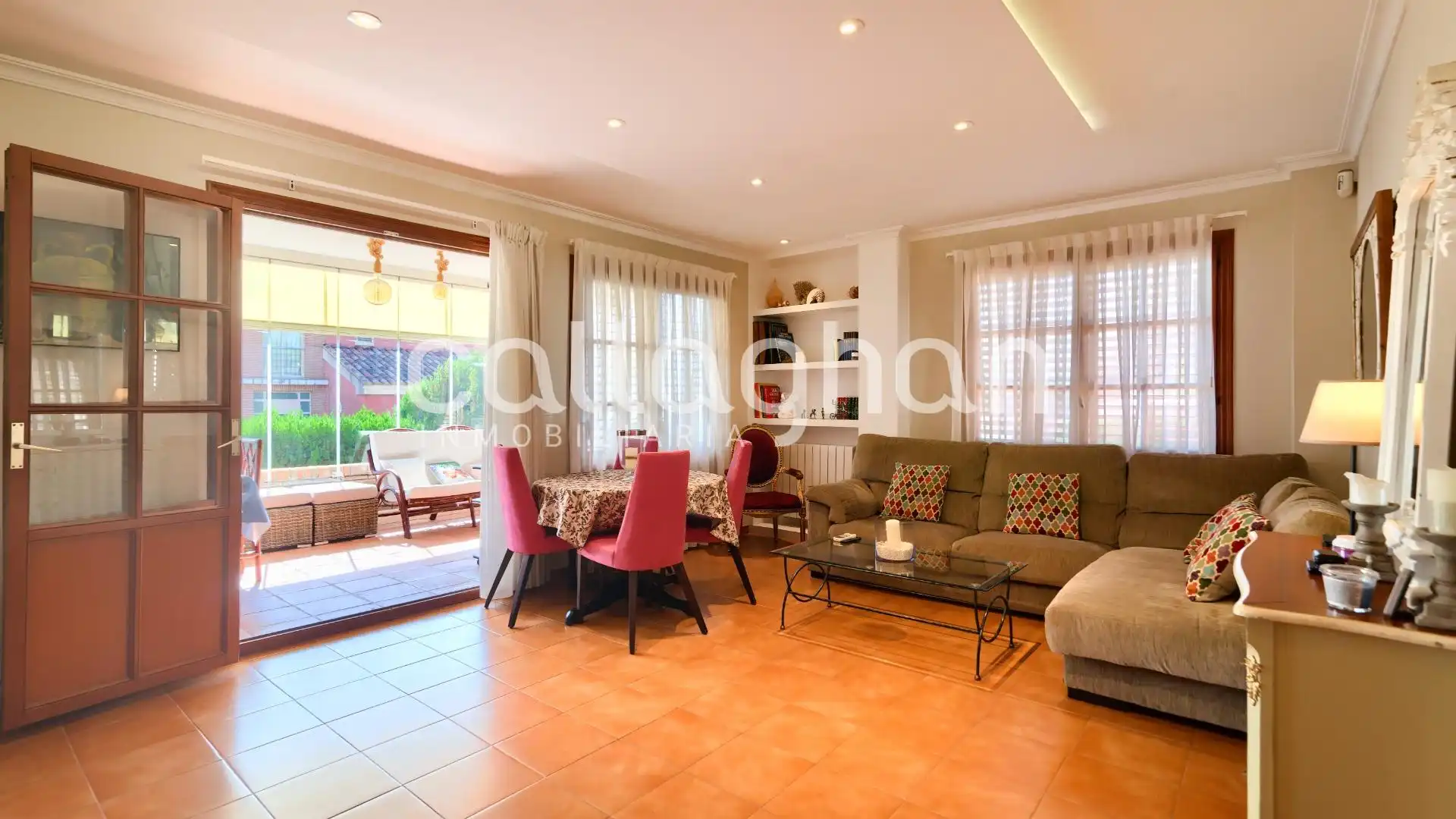 Living room of Houses for sale in Sagunto / Sagunt  with Private garden
