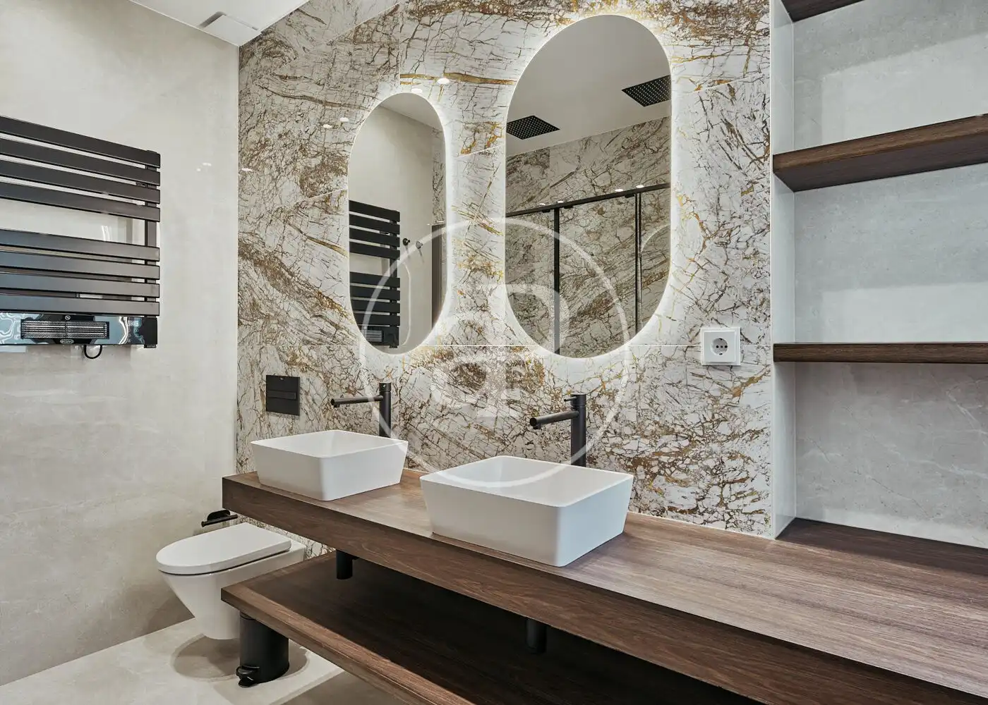 Badezimmer von Wohnung zum Verkauf in Madrid mit Klimaanlage, Heizung und Möbliert