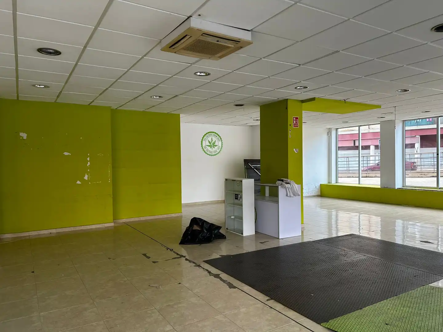 Local comercial de lloguer a Calella, imagen 12