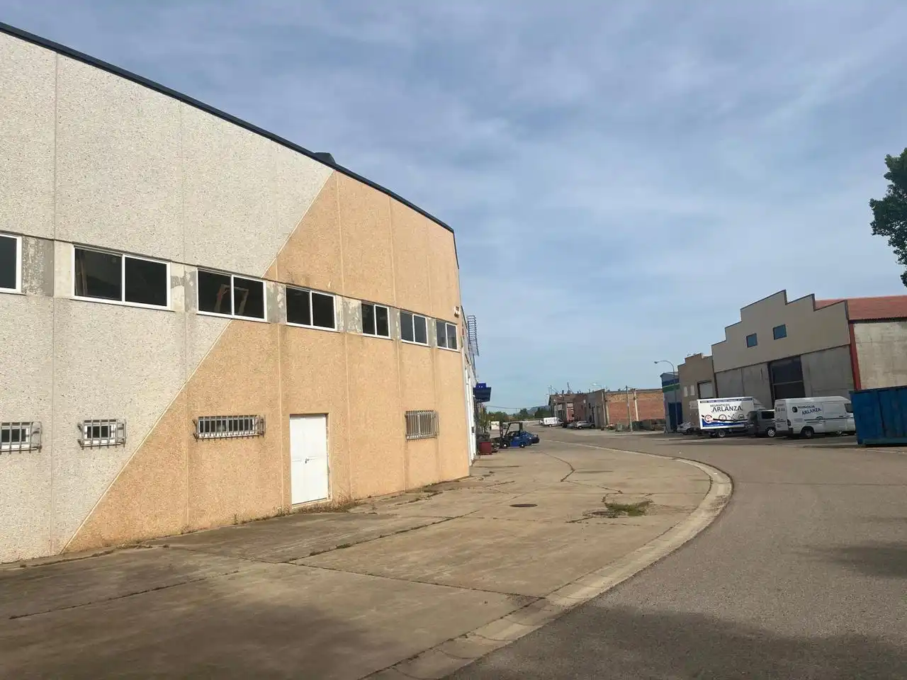 Exterior view of Industrial buildings for sale in Villalmanzo
