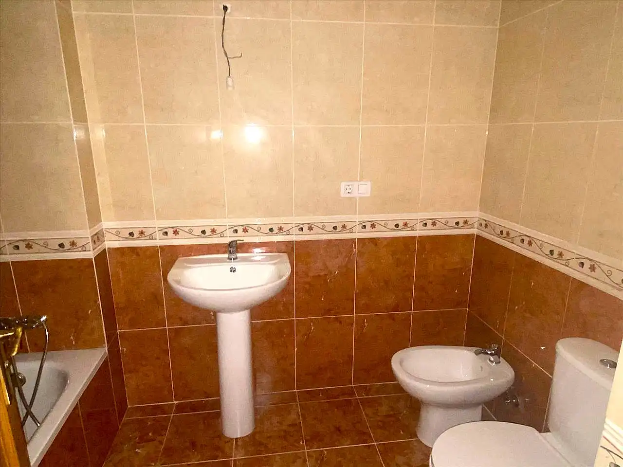 Bathroom of Flat for sale in Mondariz-Balneario  with Parquet flooring