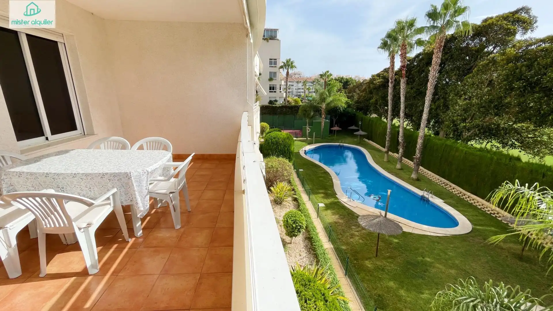 Apartament amb piscina de lloguer a PINTOR FERNANDO SORIA 11, imagen 4