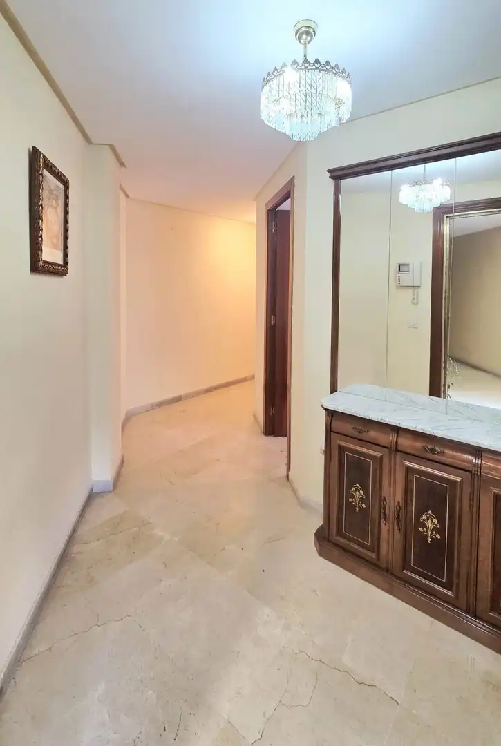 Wohnung zum Verkauf in Benidorm mit Klimaanlage und Terrasse