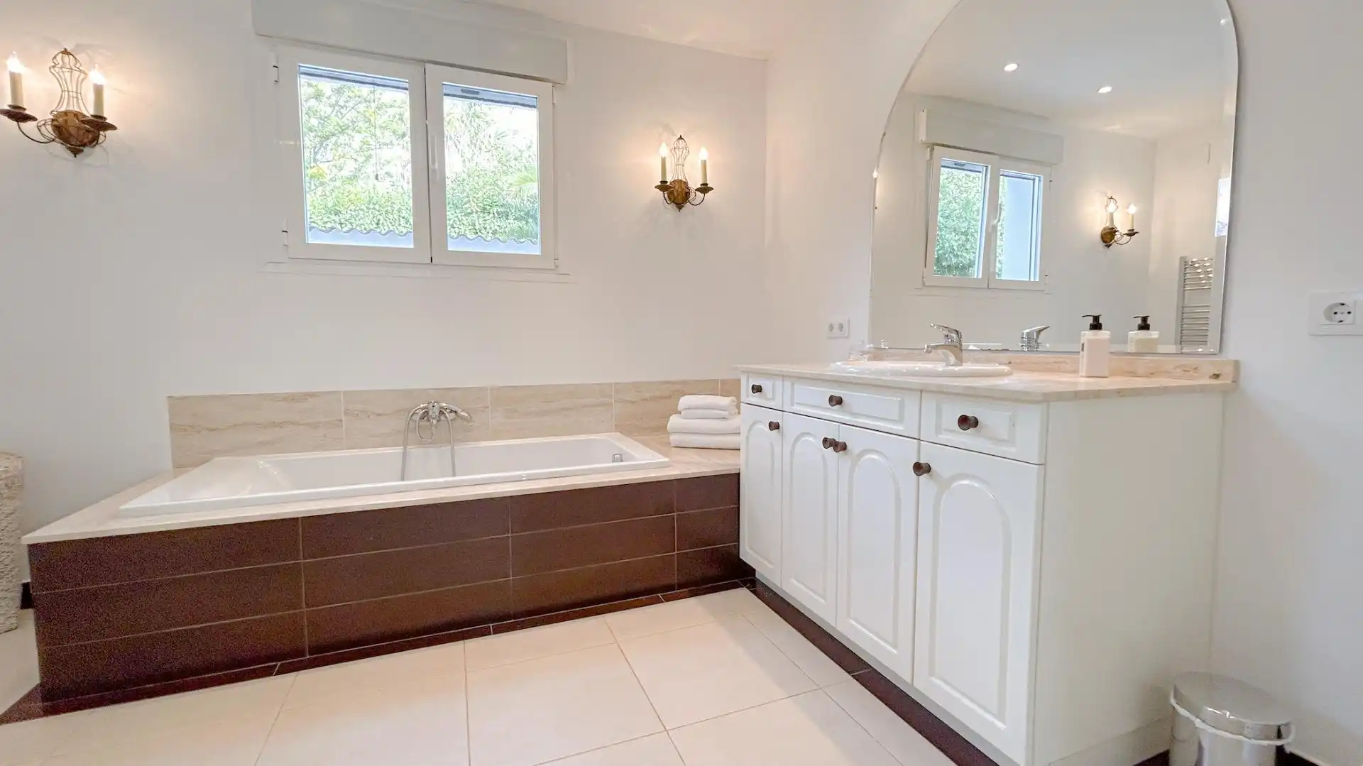 Bathroom of Houses for sale in Jávea / Xàbia  with Air Conditioner, Heating and Private garden