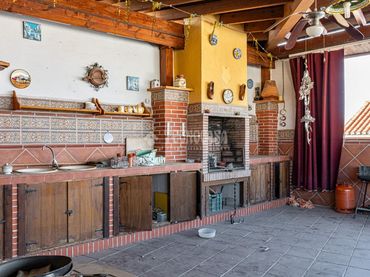 Casa bifamiliare con balcone in vendita a Belicena