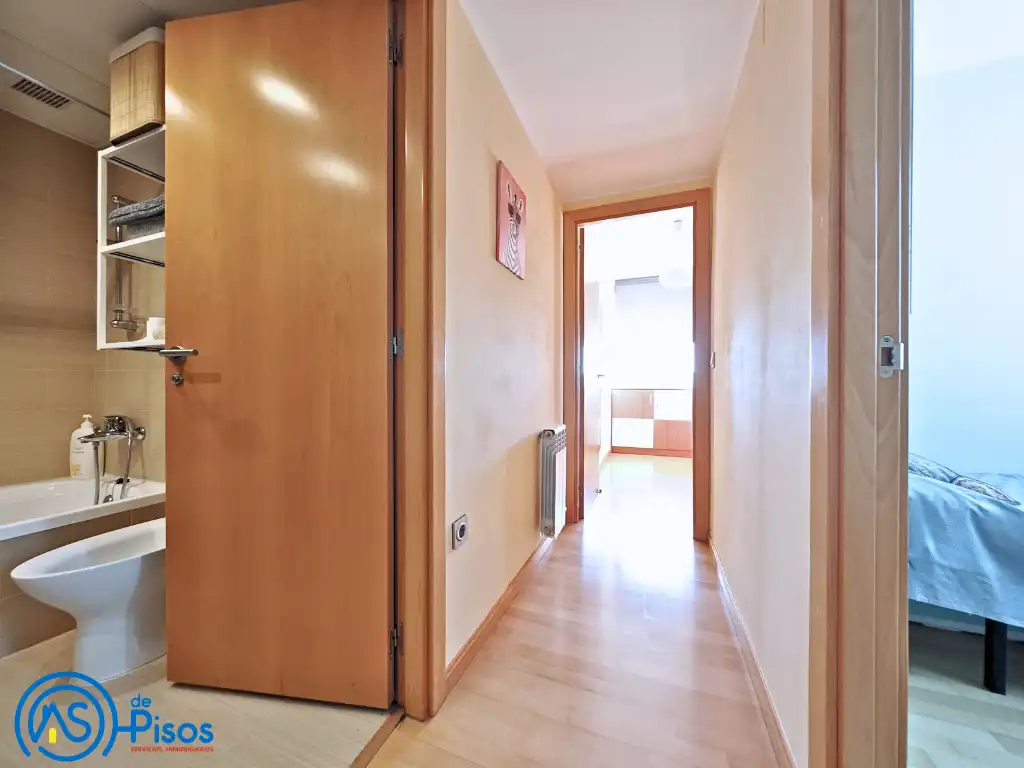 Piso de alquiler en Cadrete con Calefacción, Jardín privado y Parquet