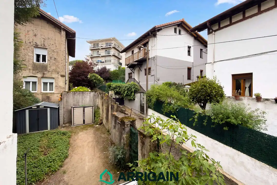 Vista exterior de Casa adosada en venta en Donostia - San Sebastián  con Calefacción, Jardín privado y Terraza