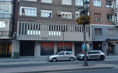 Exterior view of Premises for sale in  Granada Capital