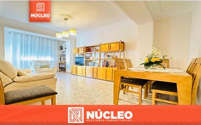 Living room of Flat for sale in  Zaragoza Capital  with Air Conditioner, Terrace and Balcony