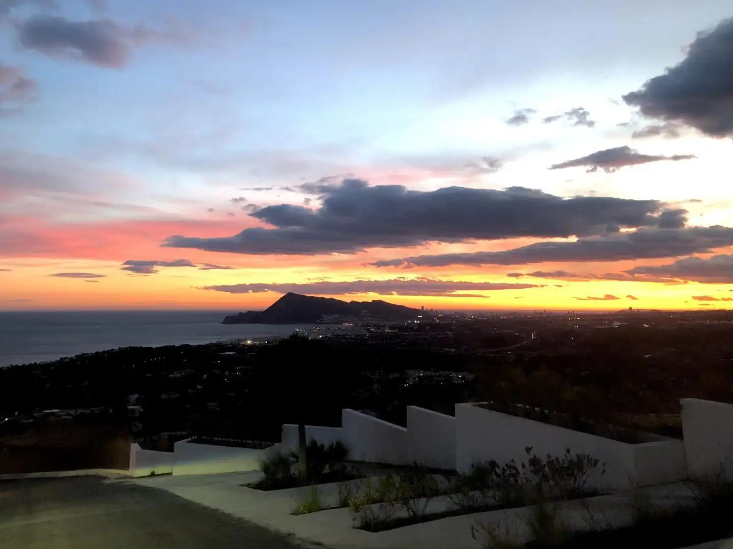 Vista exterior de Casa o chalet en venta en Altea con Aire acondicionado, Calefacción y Terraza