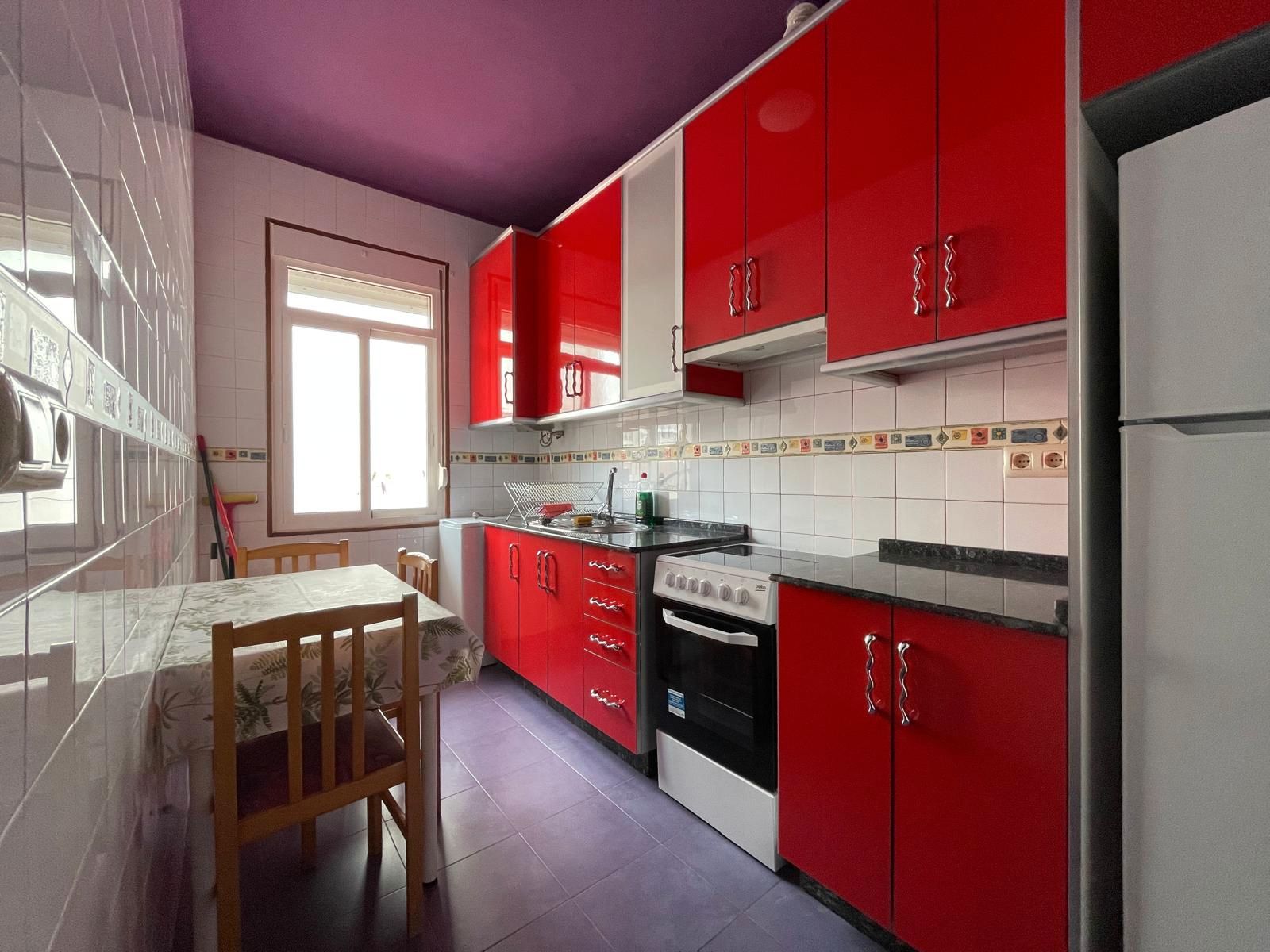 Kitchen of Flat to rent in Ferrol  with Furnished, Oven and Washing machine