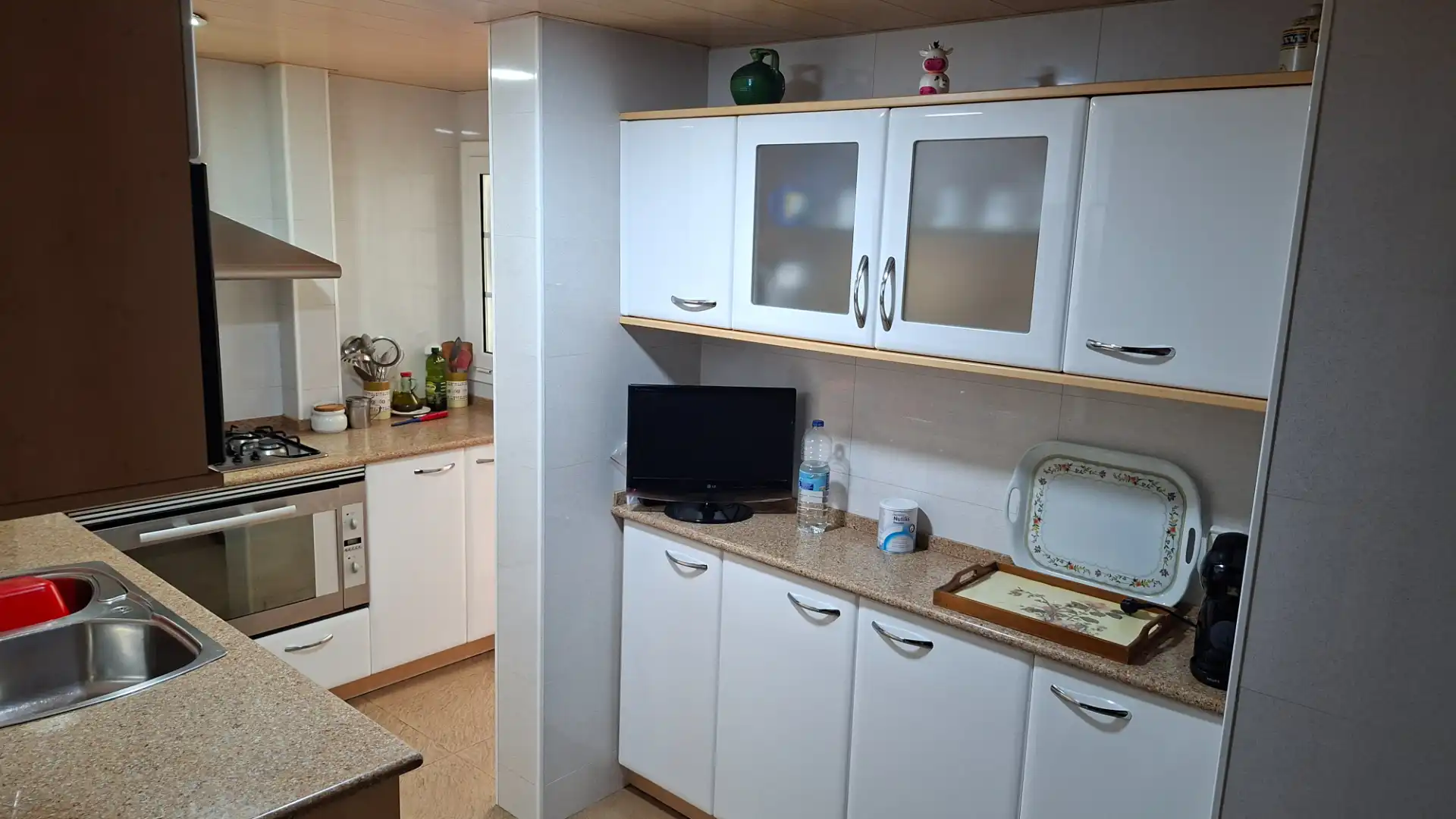Kitchen of Flat for sale in Cornellà de Llobregat  with Air Conditioner, Terrace and Furnished