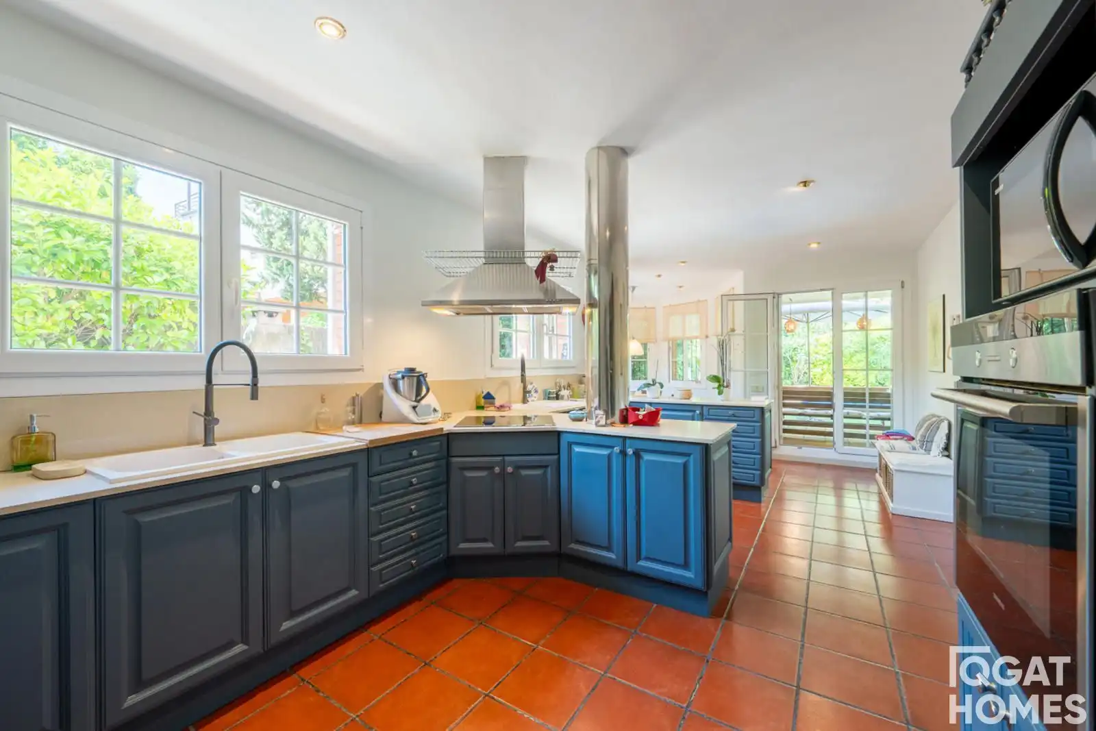 Kitchen of Houses for sale in Sant Cugat del Vallès  with Heating, Terrace and Storage room