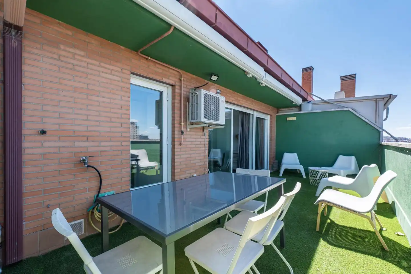 Terrace of Attic for rent in Madrid  with Air Conditioner, Heating and Parquet flooring