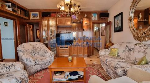 Foto 2 de Piso en venta en Calle Villarrosa, Los Rosales, Madrid