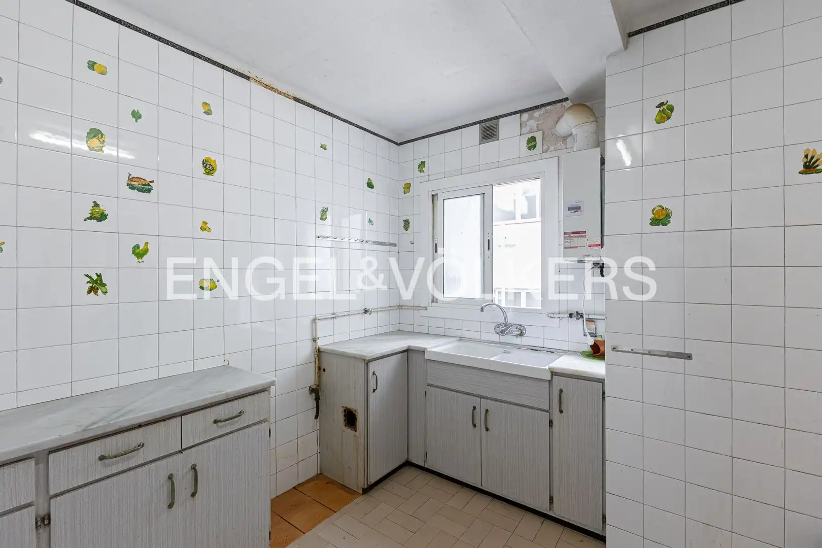 Küche von Wohnung zum Verkauf in Barcelona mit Heizung