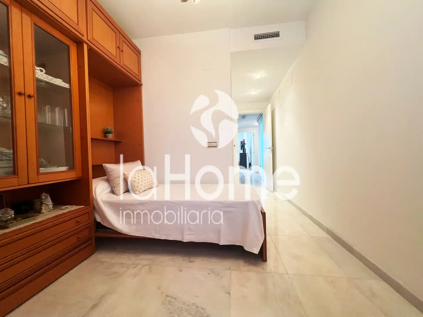 Habitación de Piso en venta en Valencia con Aire acondicionado, Terraza y Balcón