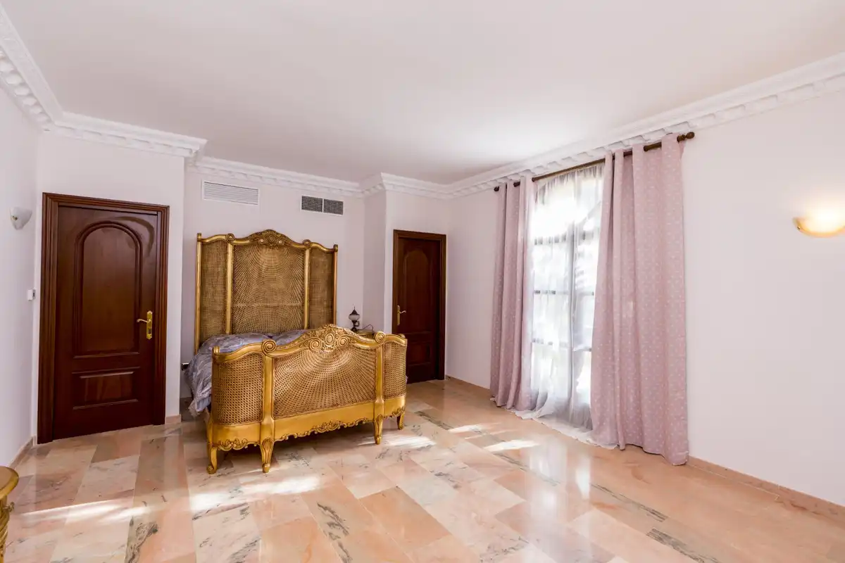 House with pool for sale in Estepona Pueblo, imagen 16