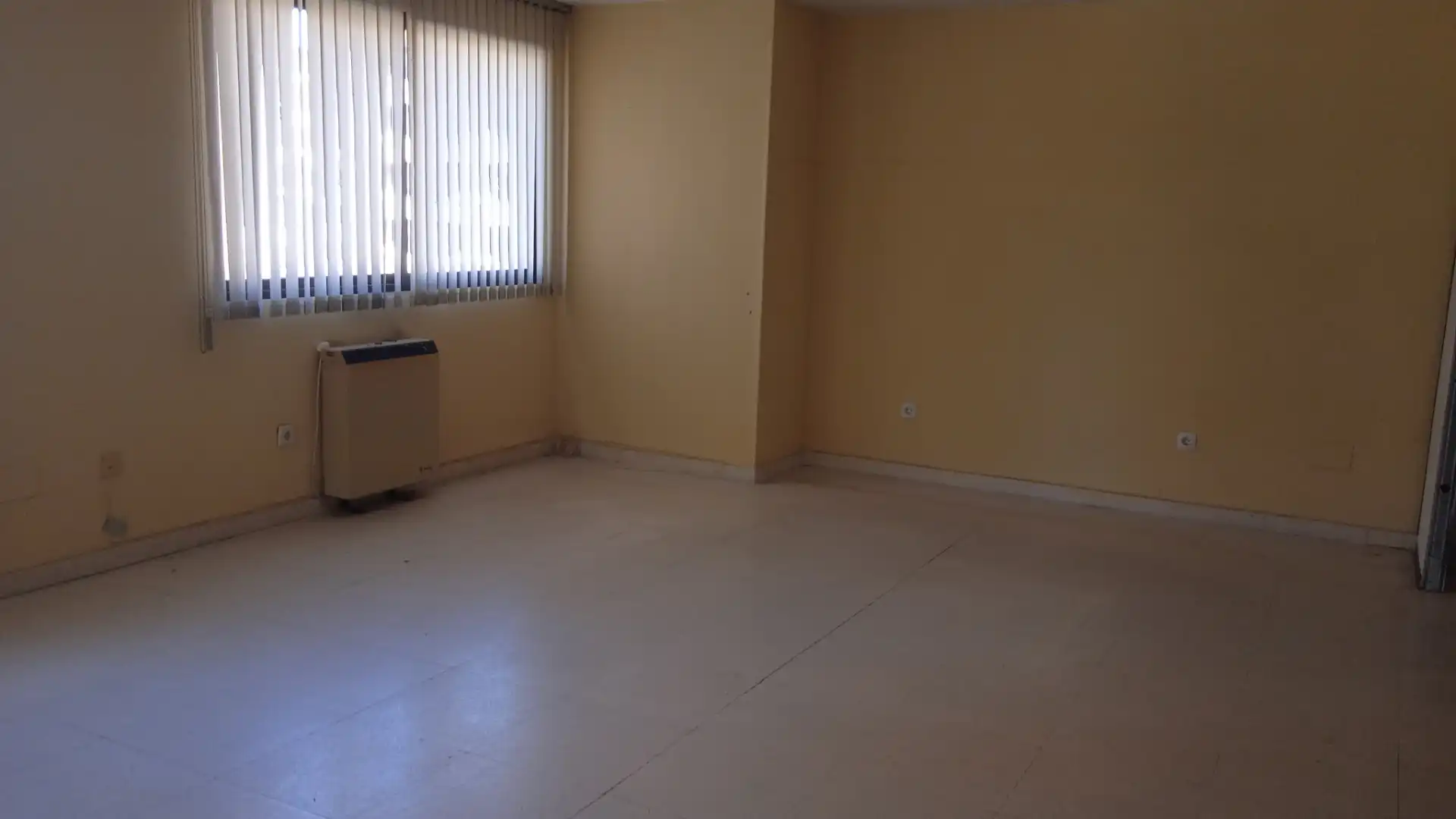Local comercial en venda a Calle los Almendros 3, imagen 6