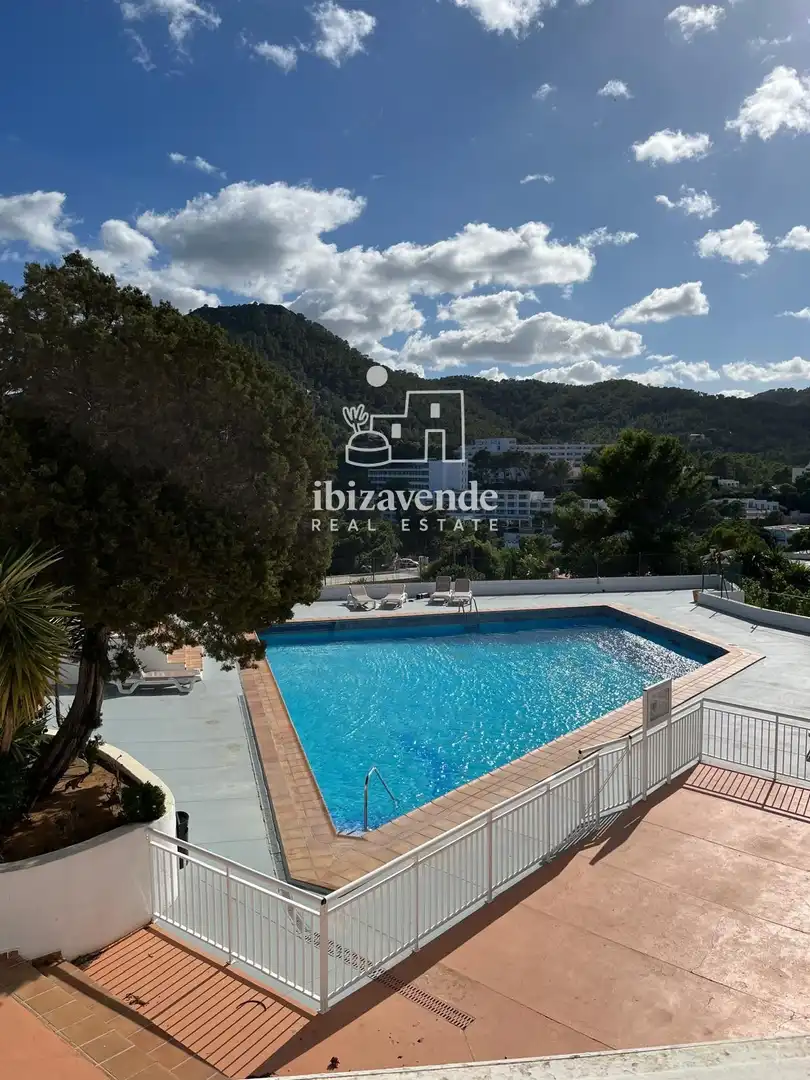 Vista exterior de Piso de alquiler en Sant Joan de Labritja con Piscina, Amueblado y Piscina comunitaria