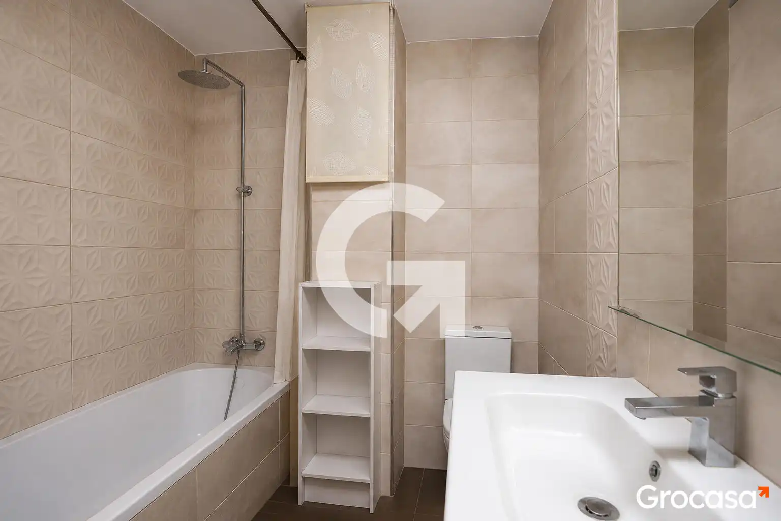 Baño de Piso en venta en Terrassa con Aire acondicionado, Calefacción y Horno