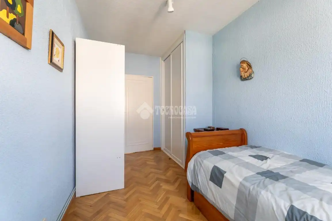 Habitación de Casa adosada en venta en Hoyo de Manzanares con Aire acondicionado, Calefacción y Jardín privado