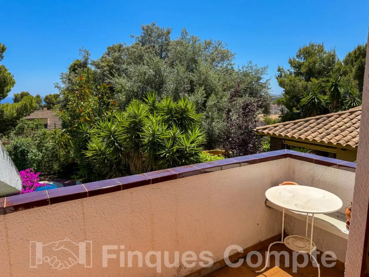 Terrassa de Casa o xalet en venda en Roda de Berà amb Aire condicionat, Calefacció i Jardí privat