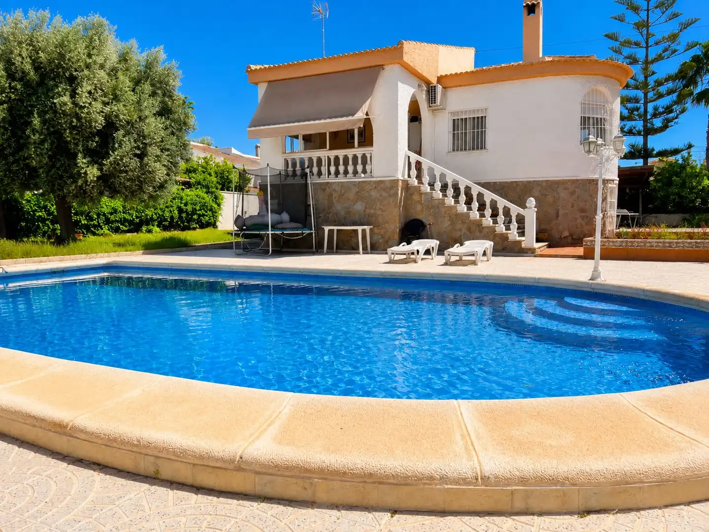 Villa avec terrasse à vendre à Calle  Debussy