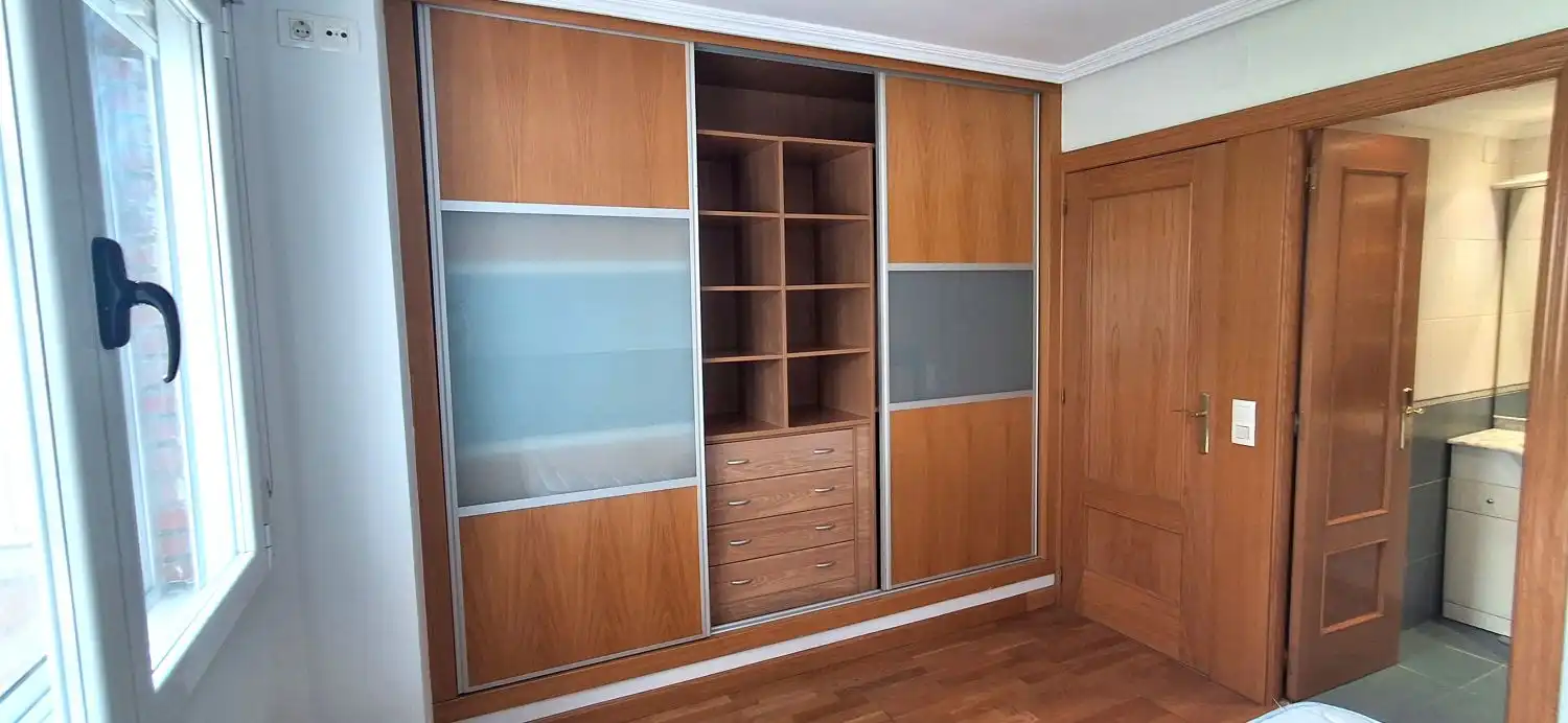Bedroom of Flat for sale in Valladolid  with Heating and Parquet flooring