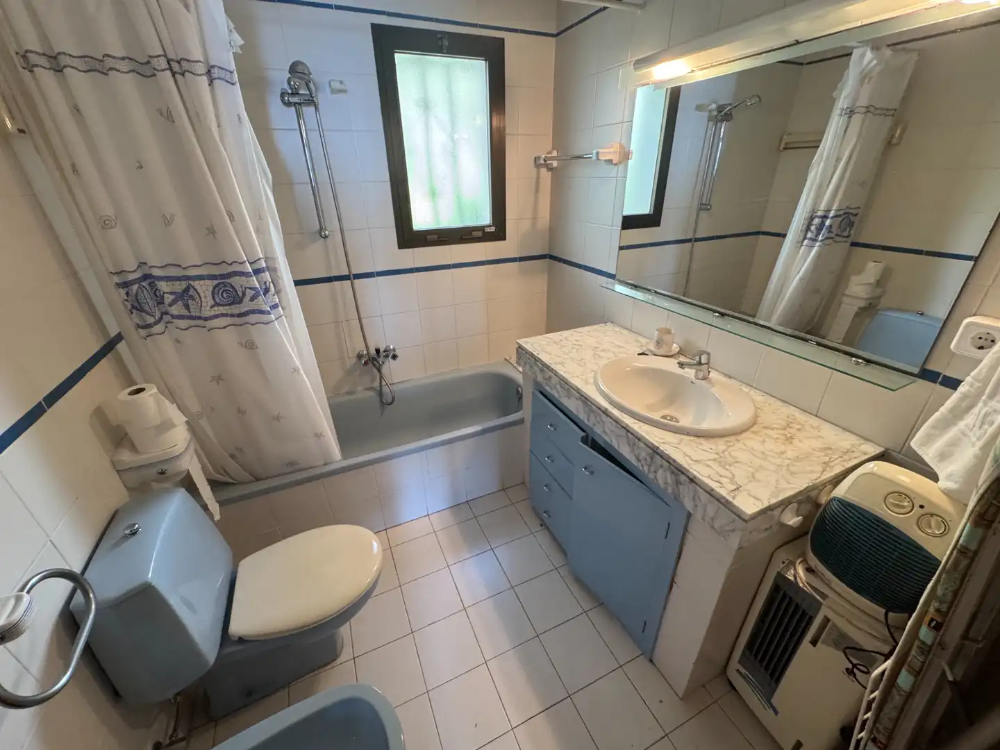 Bathroom of Houses for sale in Sant Feliu de Guíxols  with Terrace, Storage room and Balcony