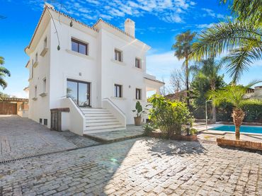 Casa con piscina in affitto a Milla de Oro