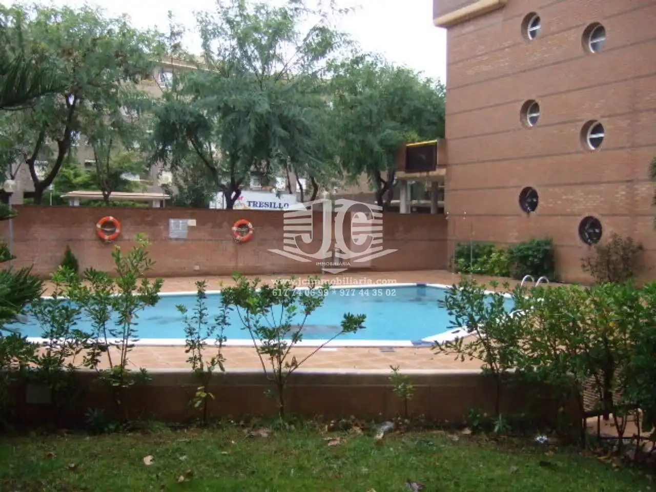 Piscina de Piso de alquiler en Tortosa con Aire acondicionado, Terraza y Amueblado