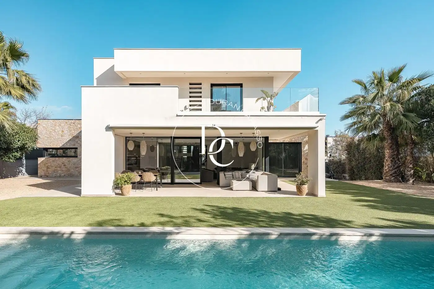 Casa con terraza en venta en Josep Maria Massip i Izabal, imagen 2