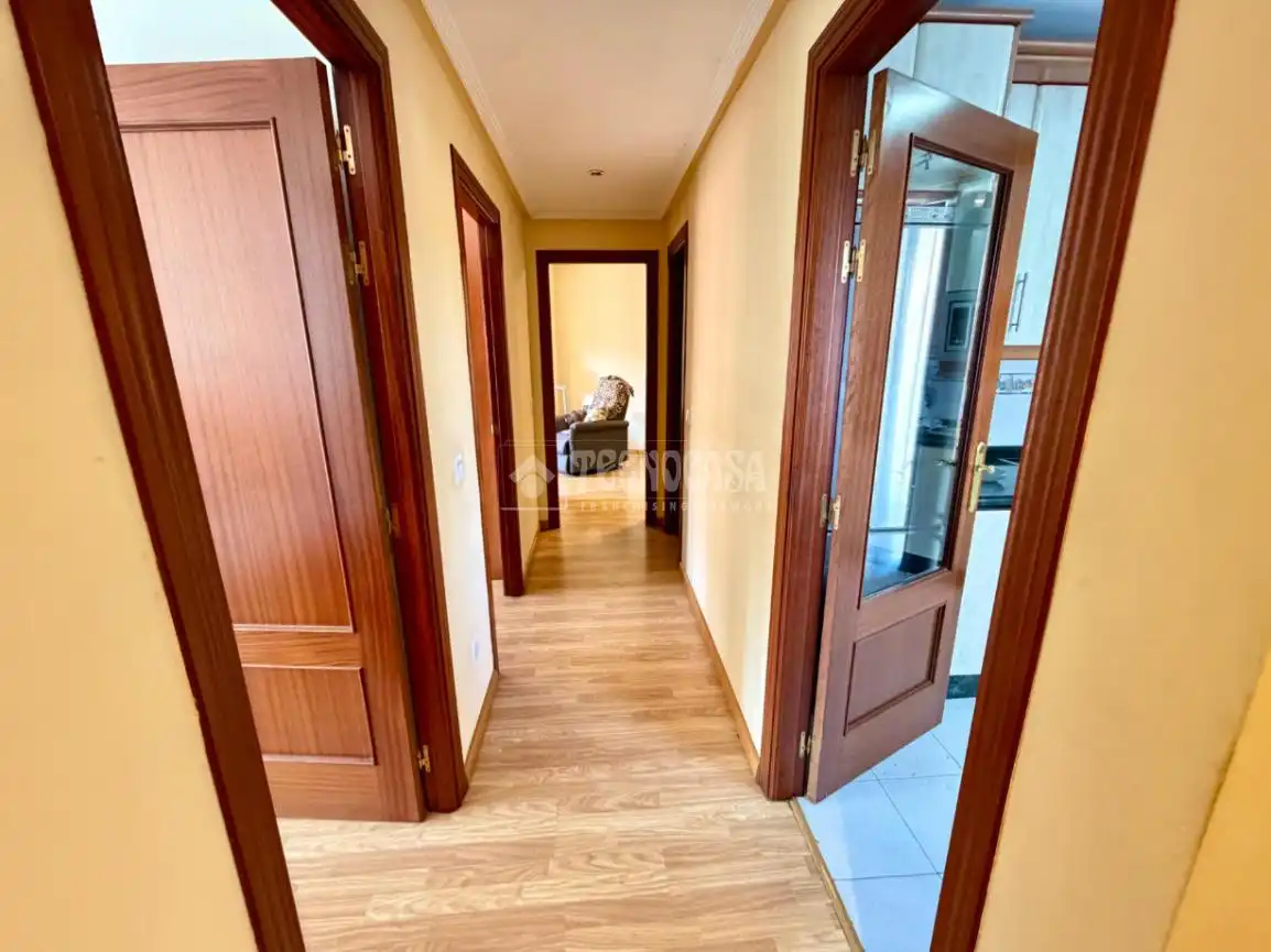 Piso en venta en León Capital  con Calefacción, Terraza y Trastero