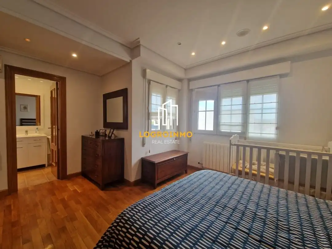 House with pool for sale in Avda. Madrid, imagen 26