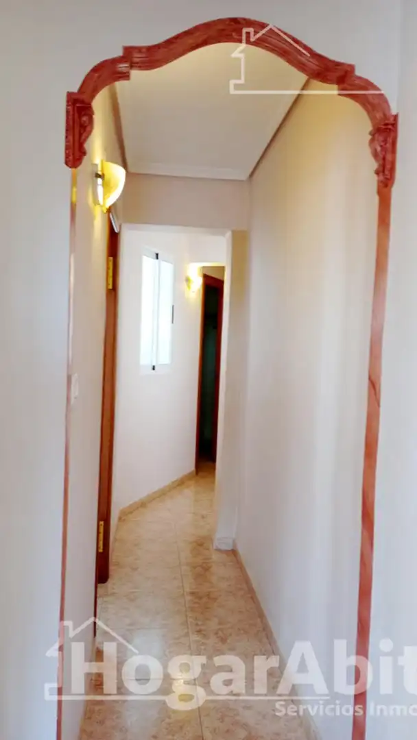 Piso en venta en Llíria con Balcón