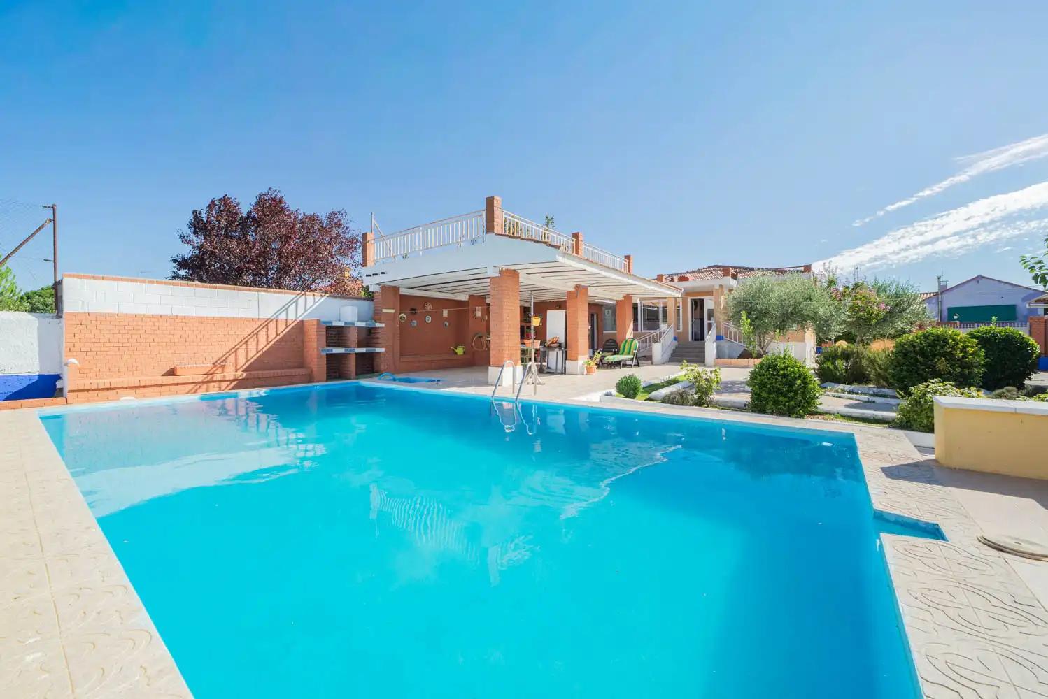 Chalet con piscina en venta en Las Ventas de Retamosa