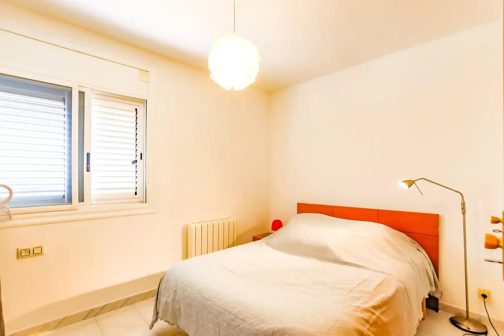 Habitación de Casa adosada en venta en El Vendrell con Calefacción, Terraza y Balcón