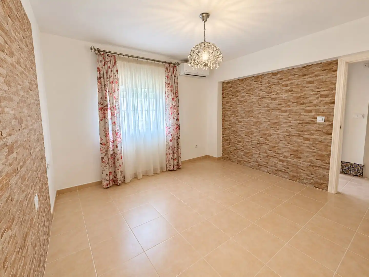Sala d'estar de Casa o xalet en venda en Marchena, Sevilla