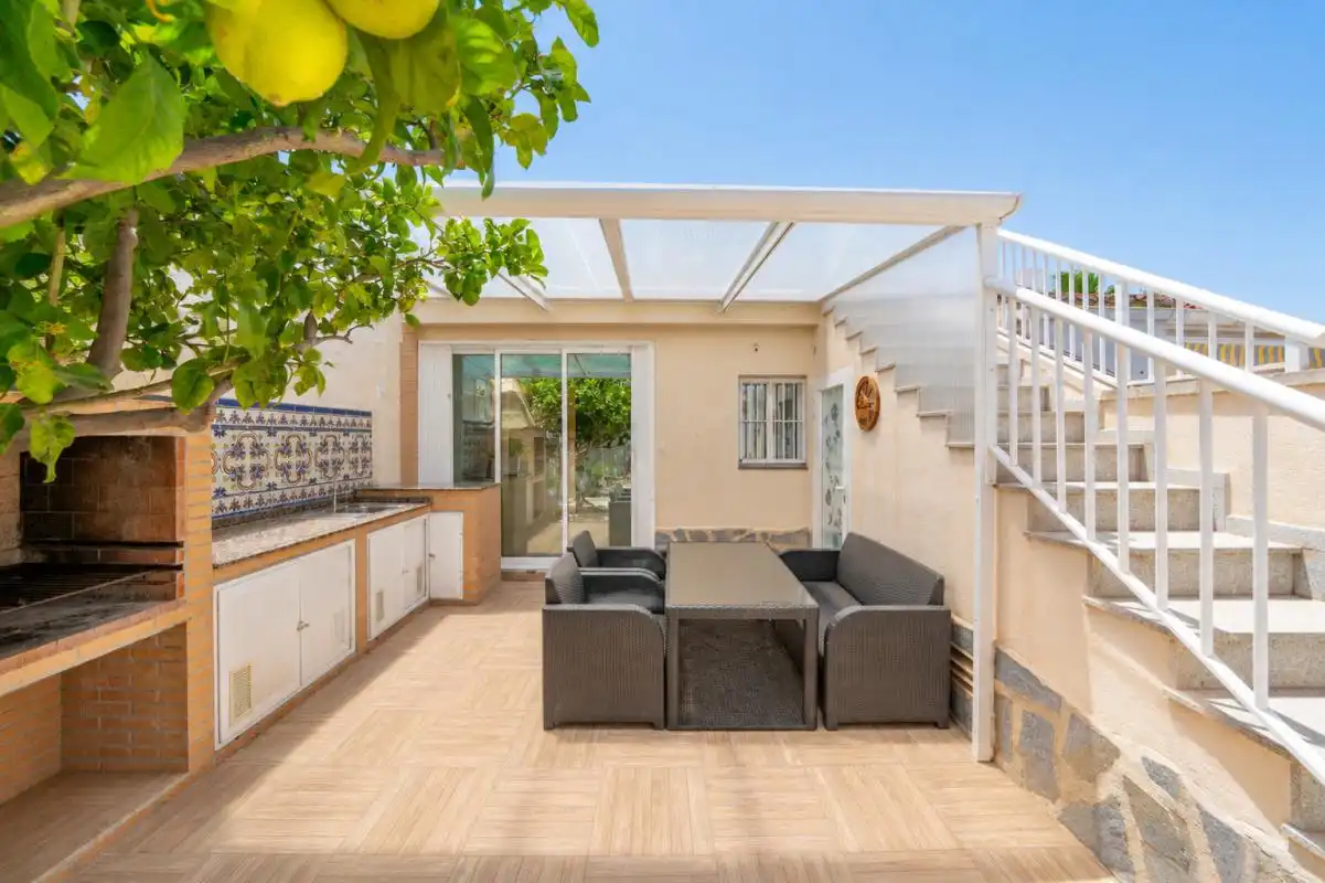 Terraza de Casa adosada en venta en Torrevieja con Calefacción