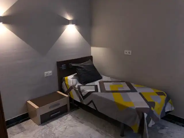 Schlafzimmer von Wohnung zur Miete in Granada mit Klimaanlage, Heizung und Möbliert