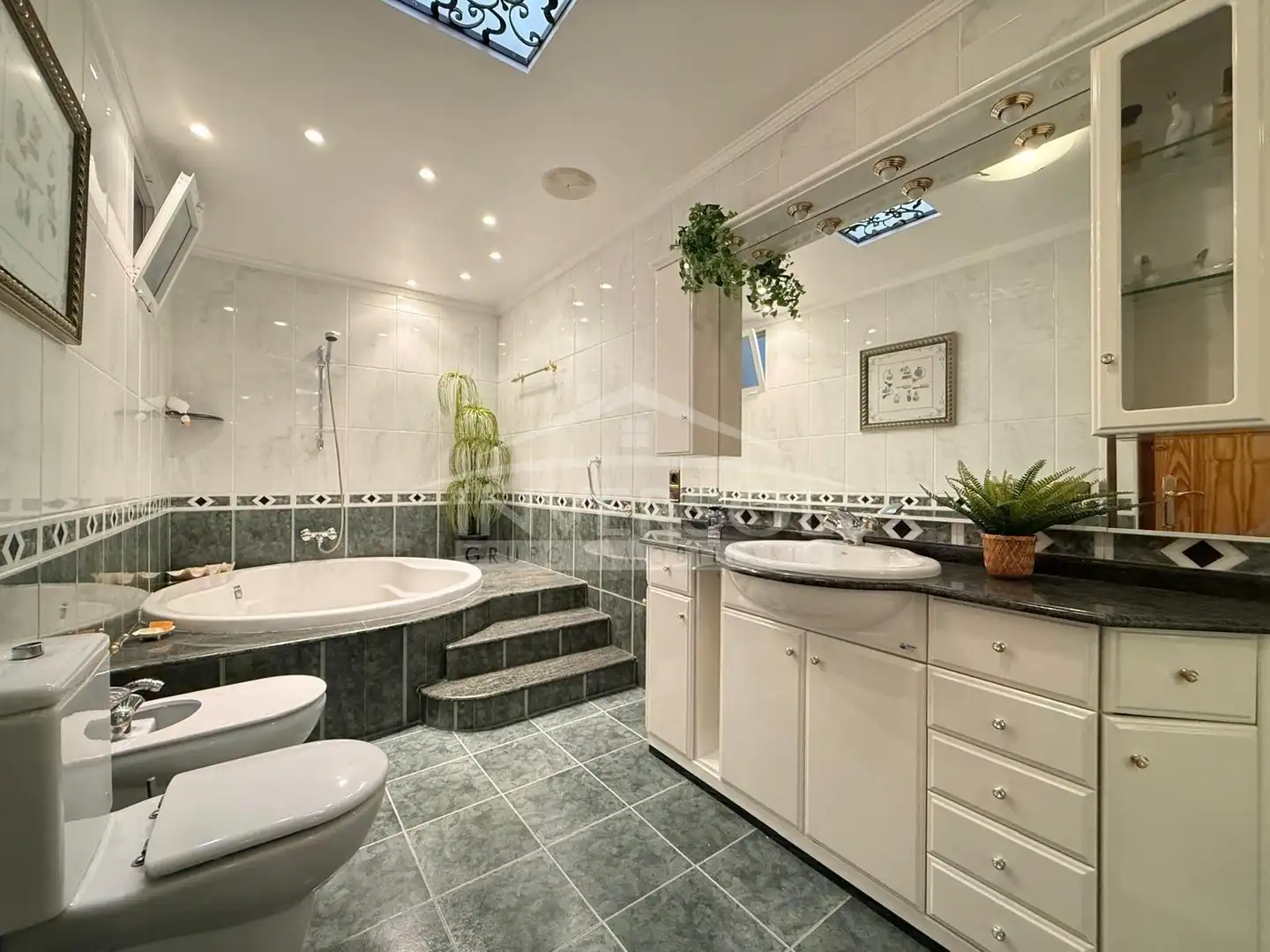 Bathroom of Detached homes for sale in Dalías  with Terrace and Furnished