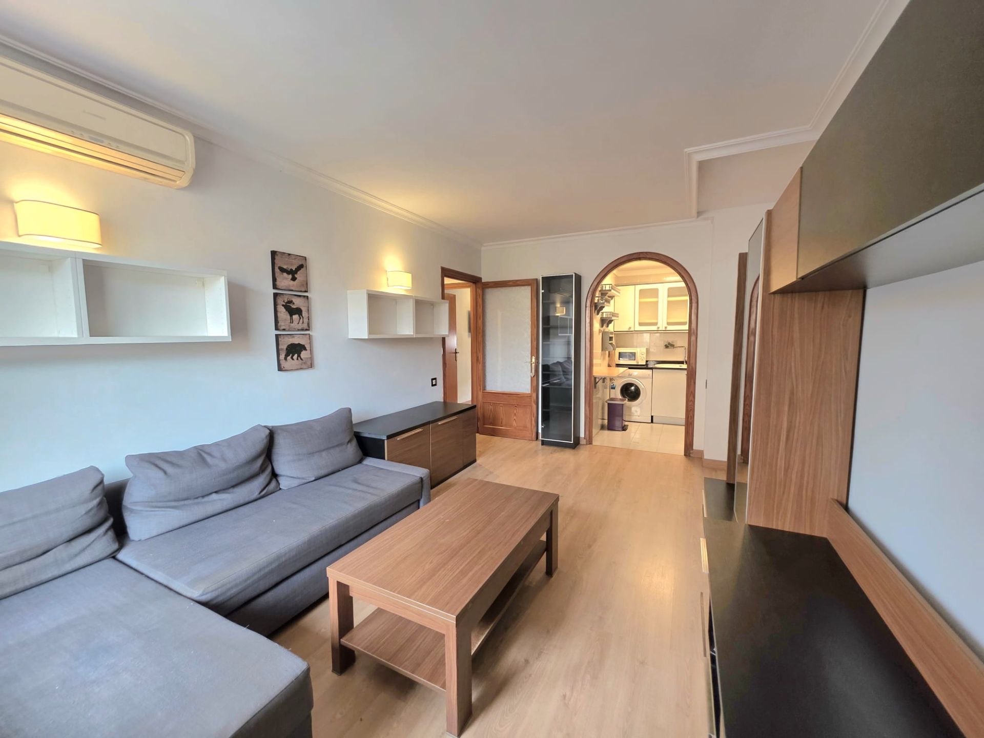 Living room of Flat for sale in  Palma de Mallorca  with Air Conditioner, Heating and Parquet flooring