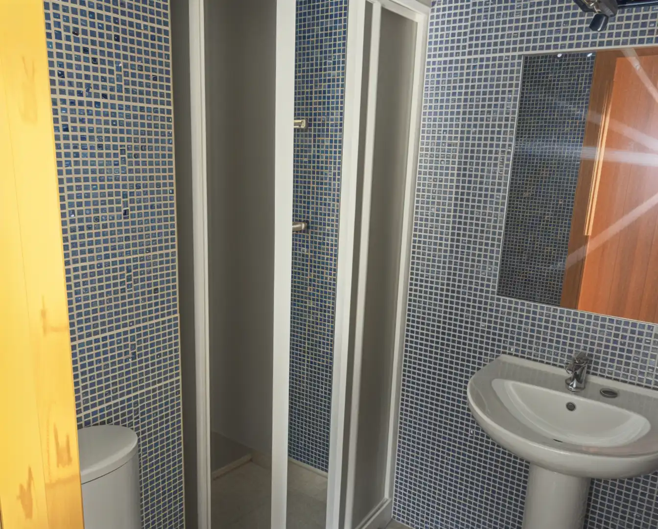 Bathroom of Flat for sale in Marchamalo  with Heating